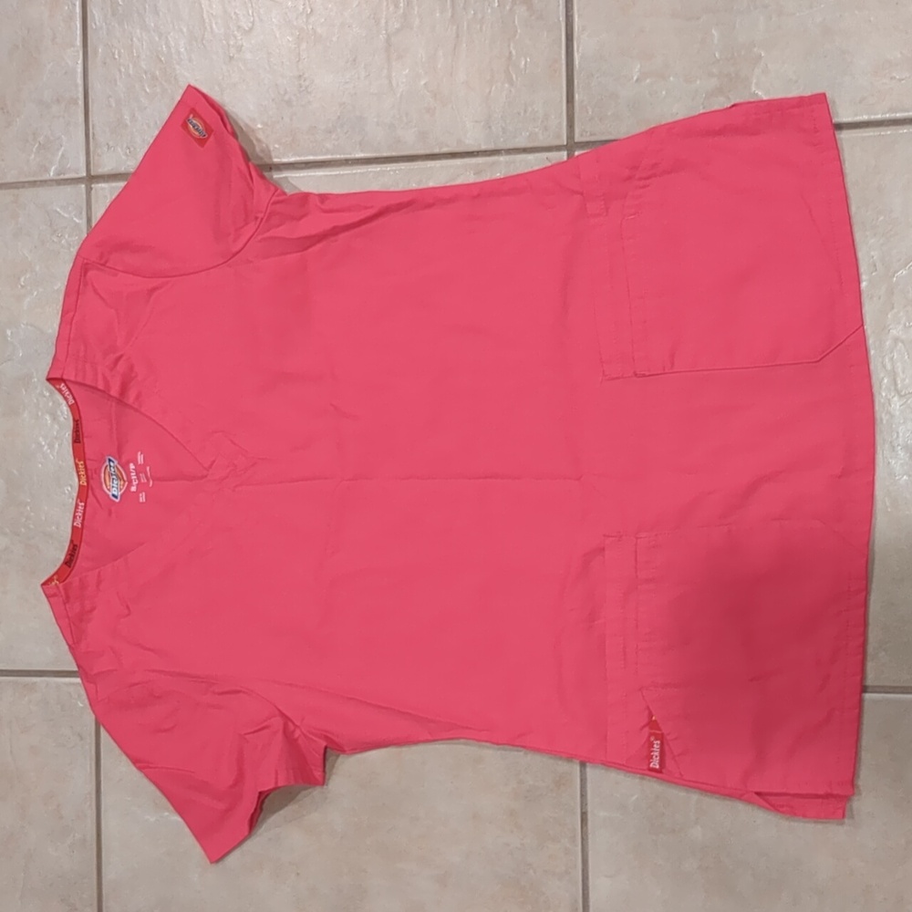 Dickies Hot Pink Scrub Top Size Small